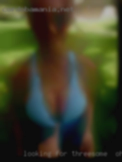 Looking for another female to play threesome in Ohio with.